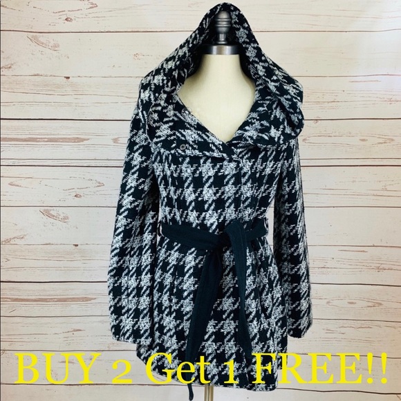 BCX Jackets & Blazers - BCX HOUNDSTOOTH HOODED COAT “M”